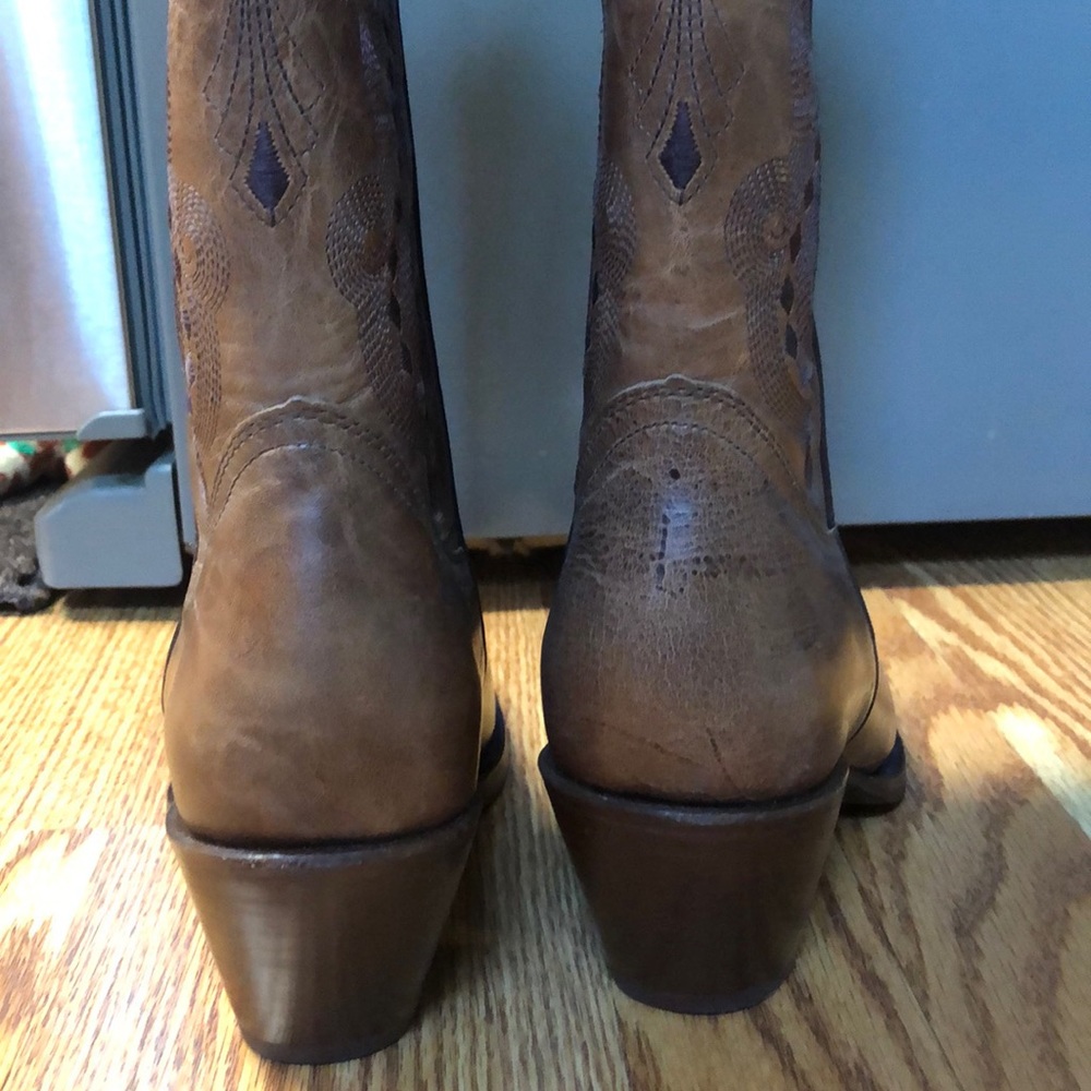 Brand NEW Women’s cowboy boots - Picture 5 of 6